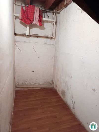 Image No.8-3 Bed House for sale