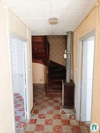 Image No.9-3 Bed House for sale