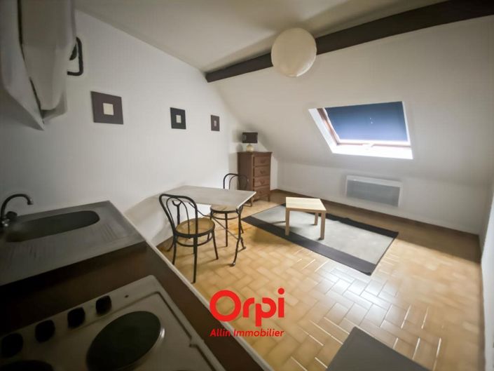 Image No.3-Propriété à vendre à Montluçon