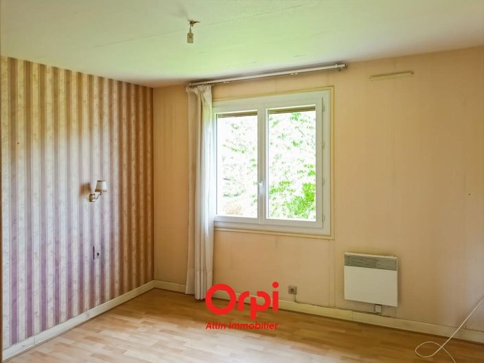 Image No.16-5 Bed House for sale
