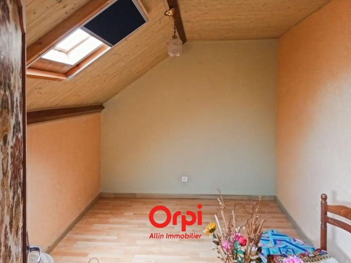 Image No.23-5 Bed House for sale
