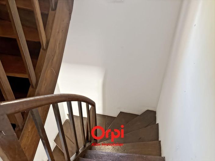 Image No.12-5 Bed House for sale