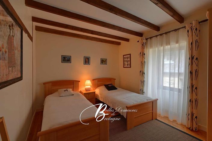Image No.16-5 Bed House for sale