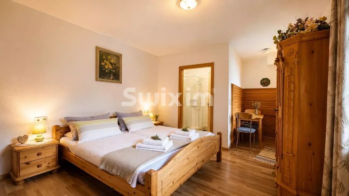 Image No.6-14 Bed House for sale