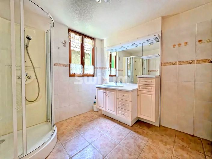 Image No.10-3 Bed House for sale