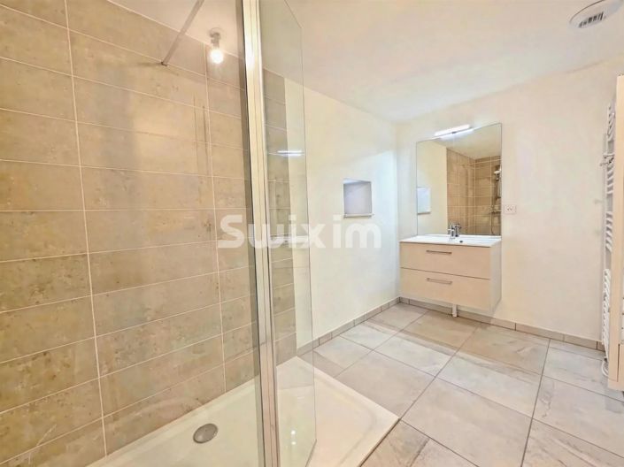 Image No.9-3 Bed Apartment for sale