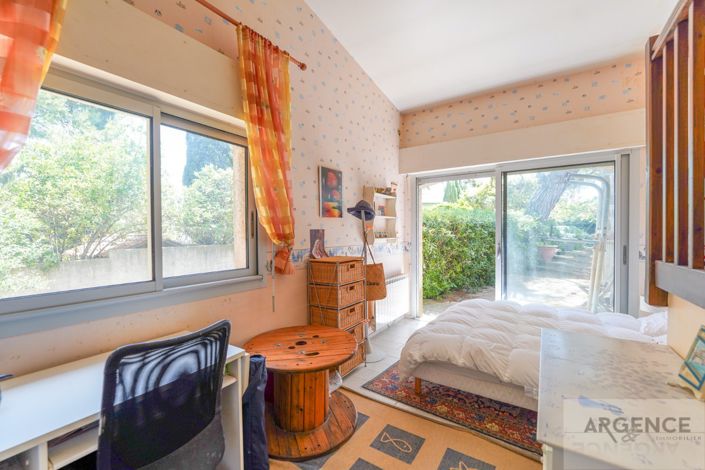 Image No.10-Propriété de 4 chambres à vendre à Sète