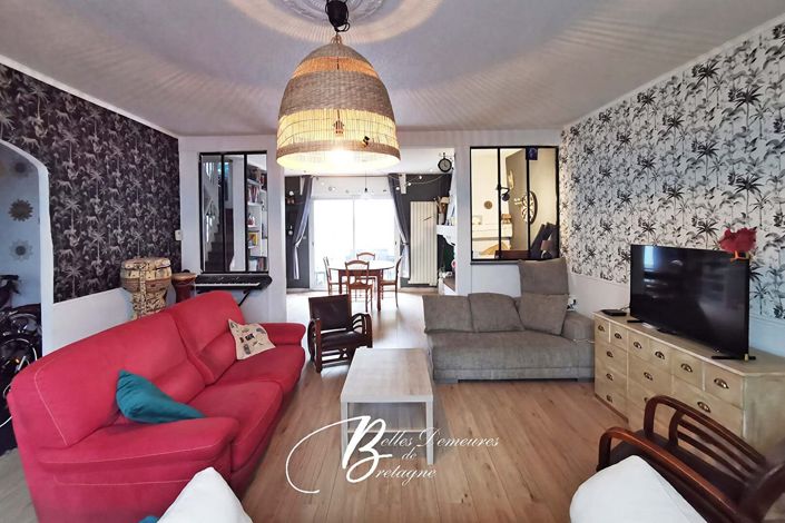 Image No.3-4 Bed House for sale