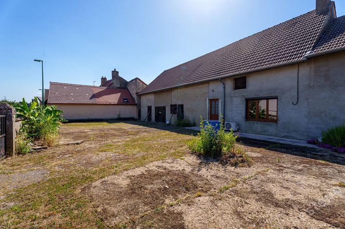Image No.17-3 Bed House for sale