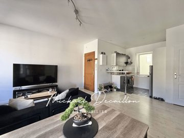 1 - Nîmes, Apartment