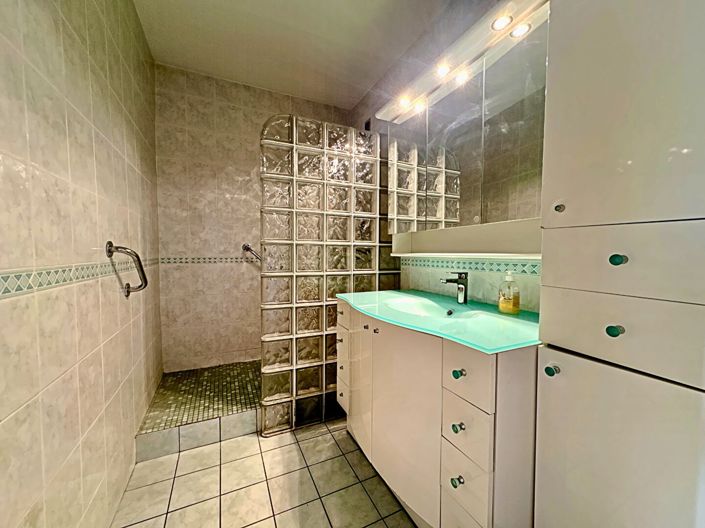 Image No.16-3 Bed Apartment for sale