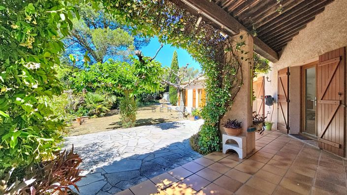 Image No.2-5 Bed House for sale
