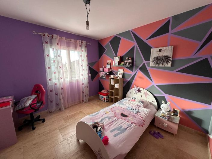 Image No.13-4 Bed House for sale