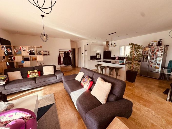 Image No.7-4 Bed House for sale