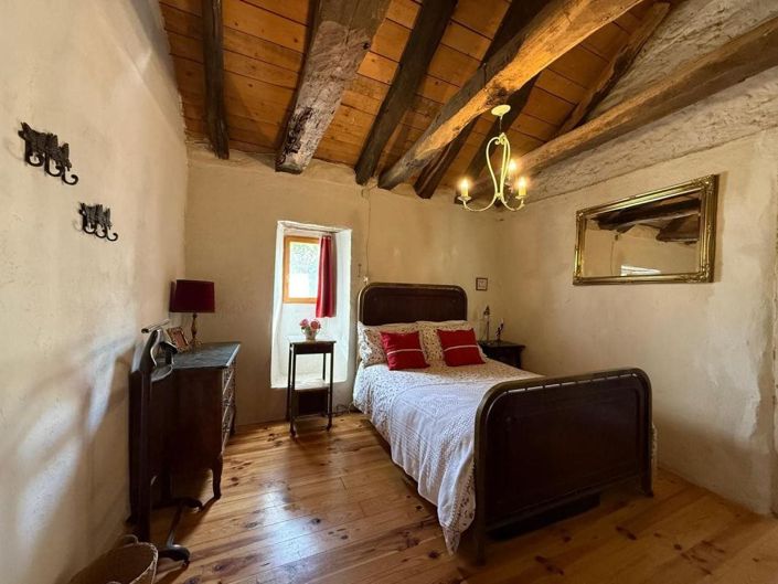 Image No.22-4 Bed House for sale