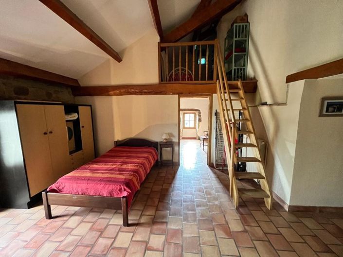 Image No.11-7 Bed House for sale