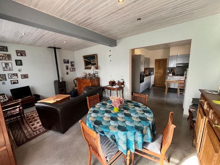 Image No.8-3 Bed House for sale