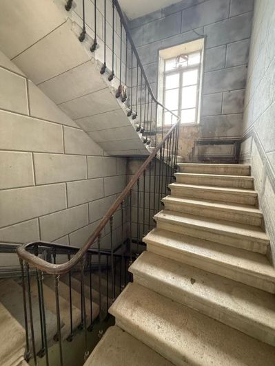 Image No.20-5 Bed House for sale