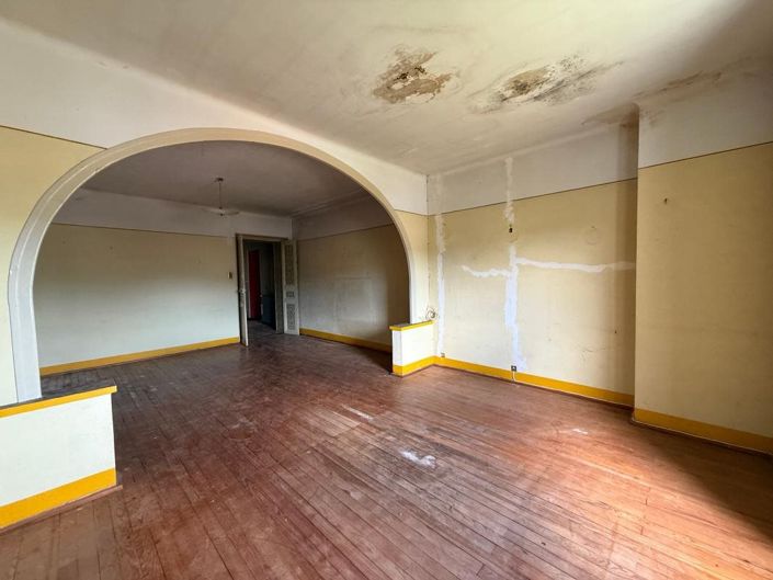 Image No.21-5 Bed House for sale