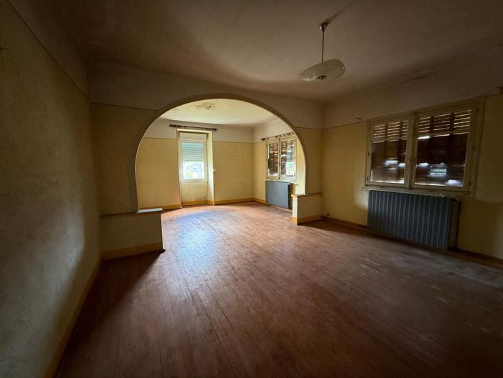 Image No.22-5 Bed House for sale
