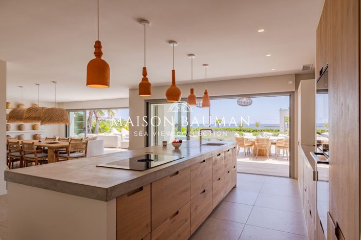 Image No.20-4 Bed Property for sale