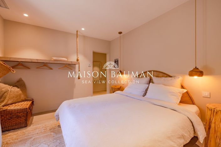 Image No.24-4 Bed Property for sale