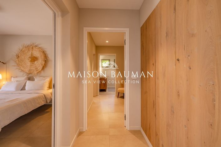 Image No.25-4 Bed Property for sale