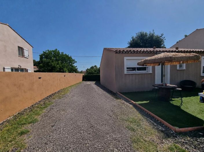 Image No.11-2 Bed House for sale