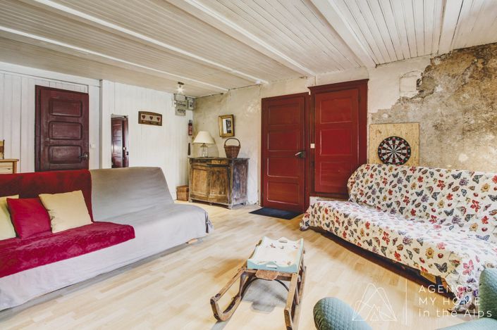 Image No.17-3 Bed House for sale