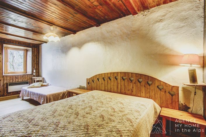 Image No.18-3 Bed House for sale