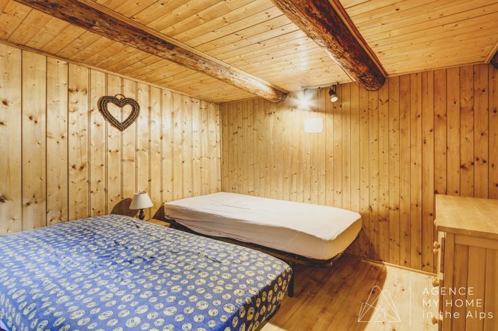 Image No.19-3 Bed House for sale