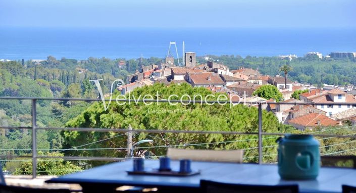 Image No.2-5 Bed House for sale