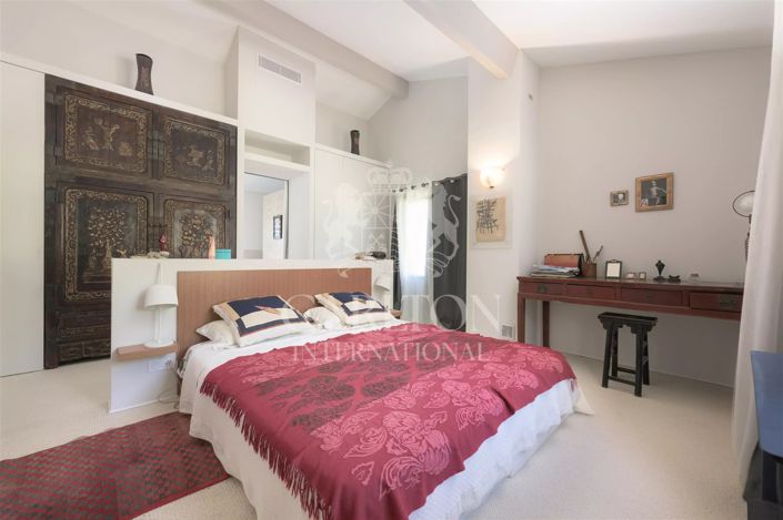 Image No.12-4 Bed House for sale