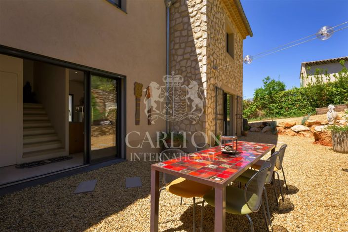 Image No.20-4 Bed House for sale