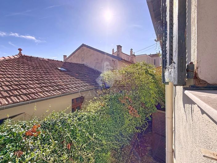 Image No.11-3 Bed House for sale
