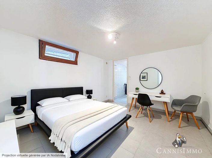 Image No.8-3 Bed House for sale