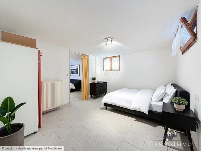 Image No.9-3 Bed House for sale