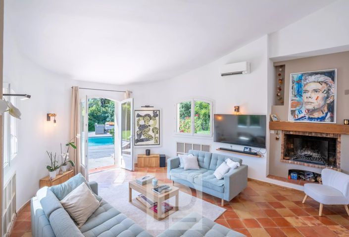 Image No.11-4 Bed House for sale