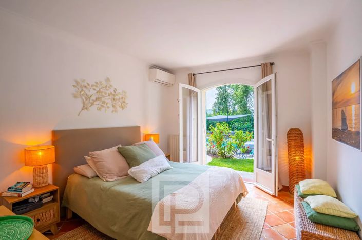 Image No.13-4 Bed House for sale