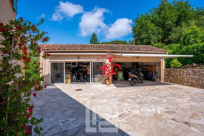 Image No.17-4 Bed House for sale