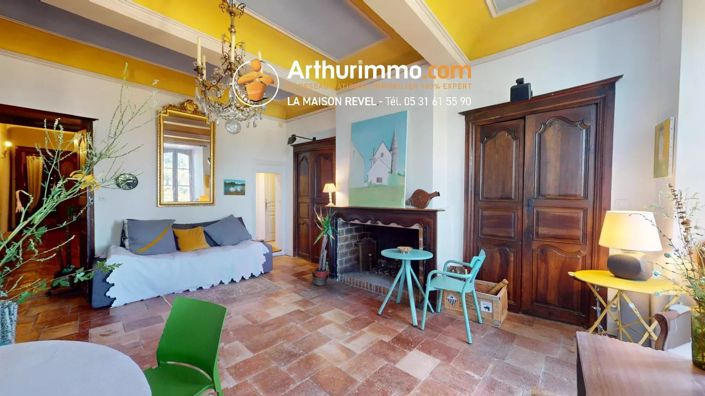 Image No.2-4 Bed House for sale