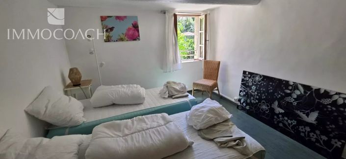 Image No.11-7 Bed House for sale