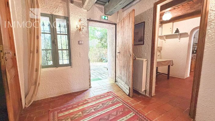 Image No.18-7 Bed House for sale