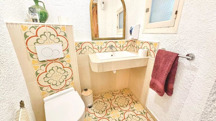 Image No.19-7 Bed House for sale