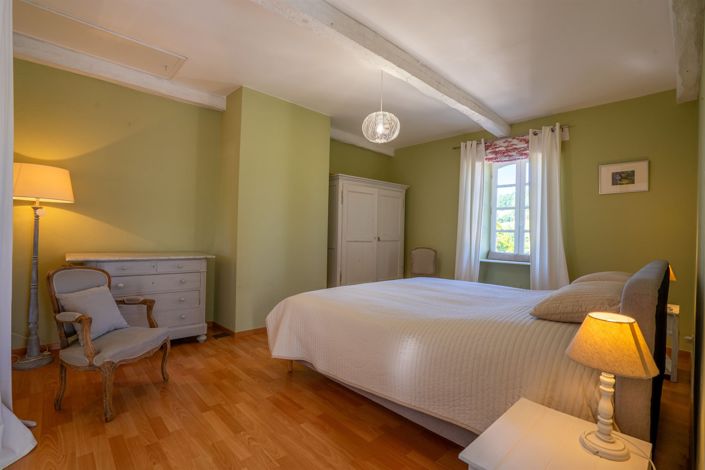 Image No.14-3 Bed House for sale