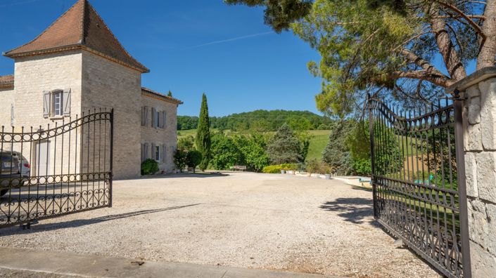 Image No.8-3 Bed House for sale