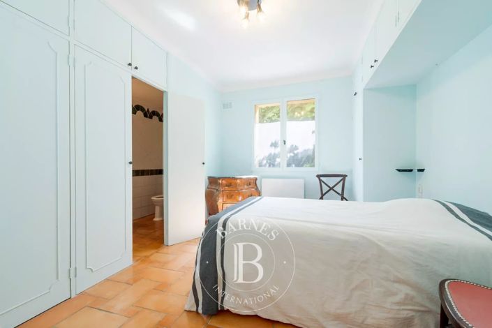 Image No.7-3 Bed House for sale