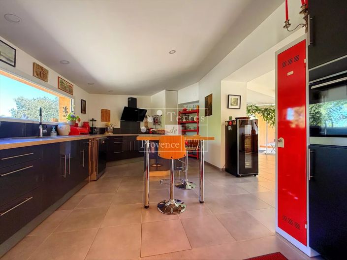 Image No.28-4 Bed House for sale