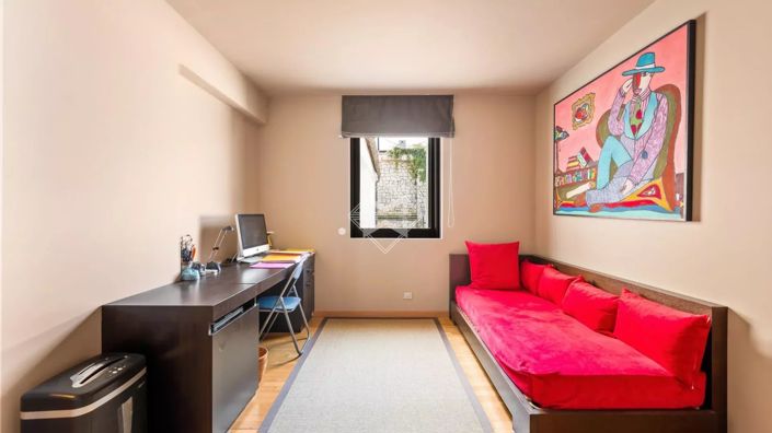 Image No.11-4 Bed House for sale