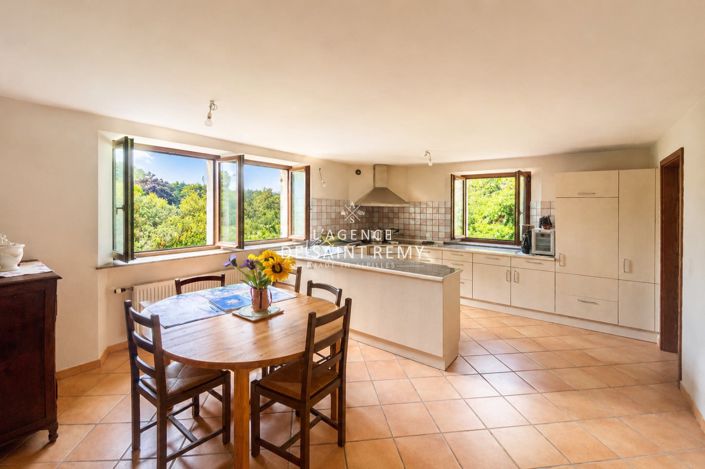 Image No.3-4 Bed House for sale